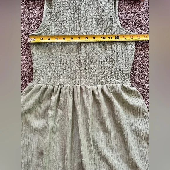 ASOS Elegant Green Dress - Picture 11 of 12